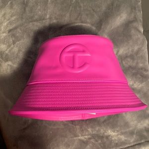 NWT Telfar Bucket Hat
